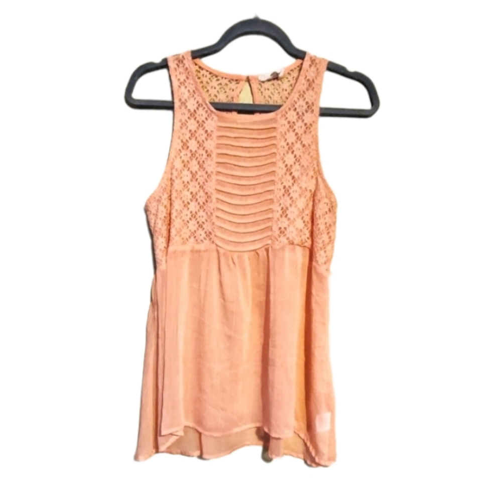 Dream out loud juniors peach flowey Top.